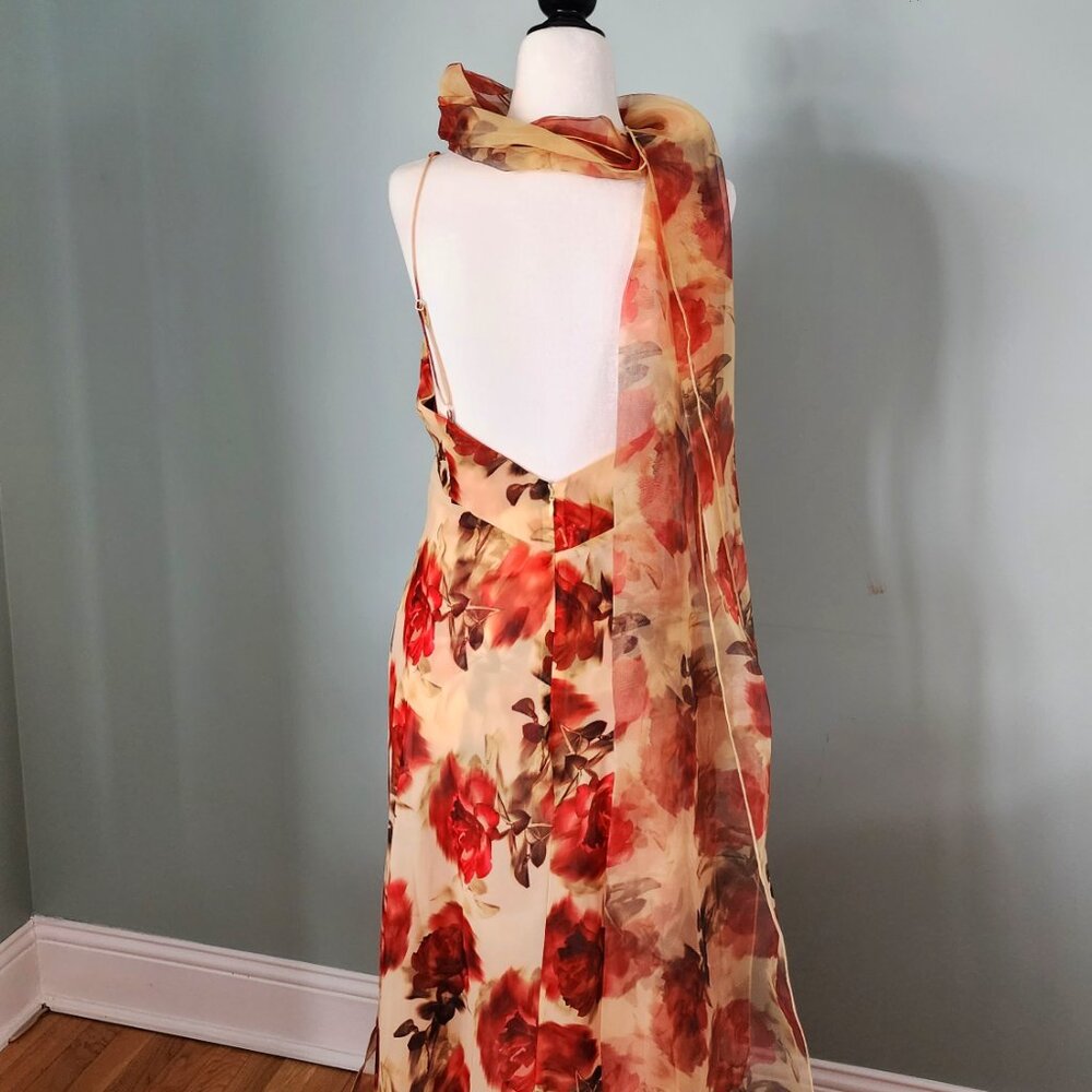 Floral Stems Maxidress - Picture 4 of 8
